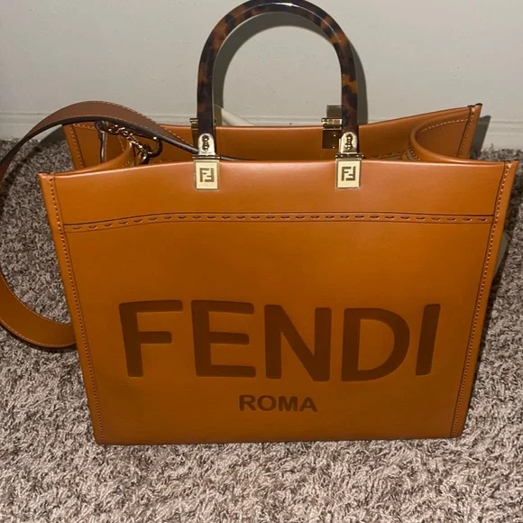 Fendi - Picture 4 of 10